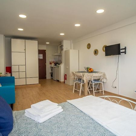 Apt. P/3 10' From The Beach W/Wifi In Torremolinos Luaran gambar