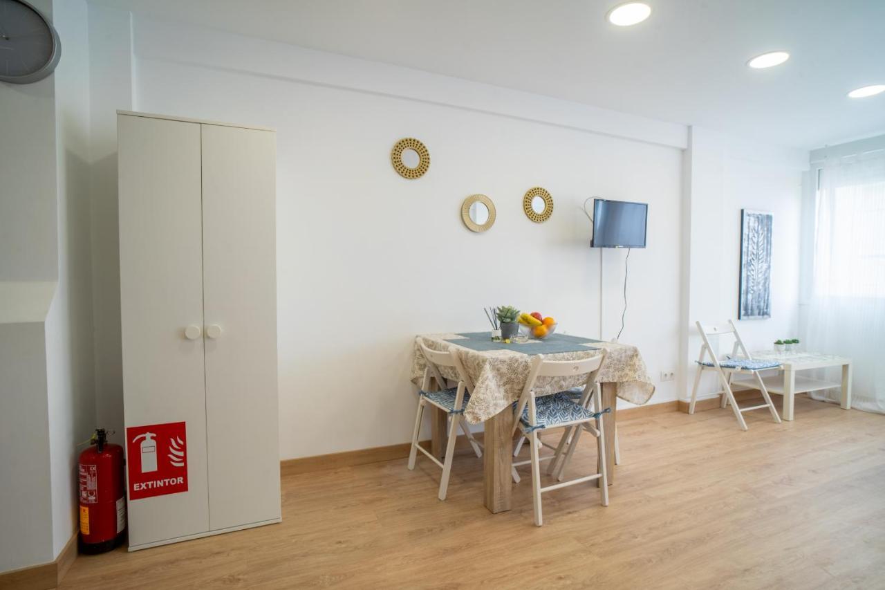 Apt. P/3 10' From The Beach W/Wifi In Torremolinos Luaran gambar